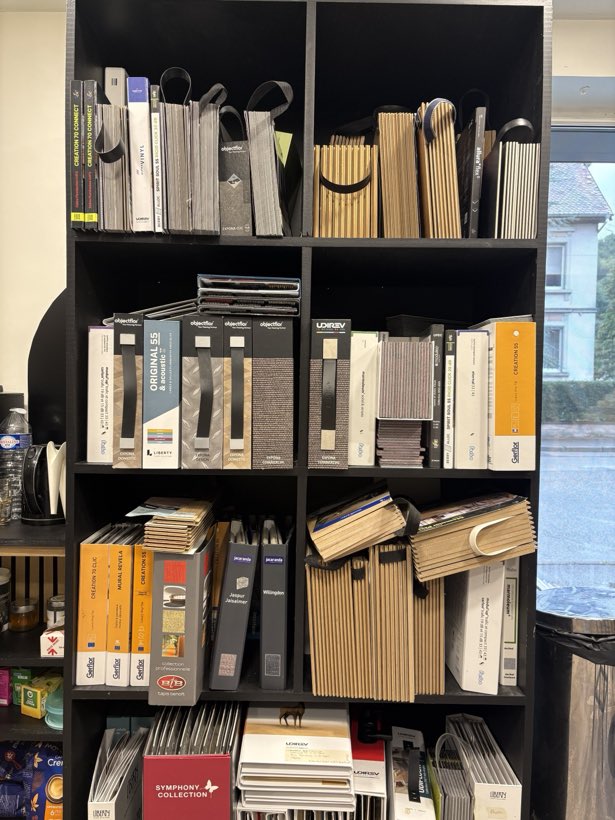 La bibliothèque d'échantillons, Sols, papiers peints et matières