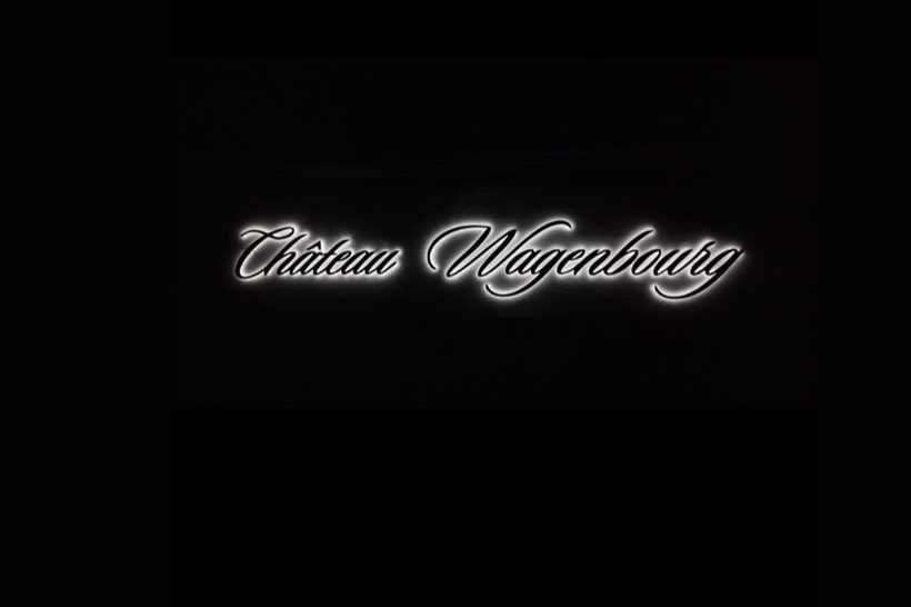 Château Wagenbourg, la nuit, Lettres relief rétroéclairées