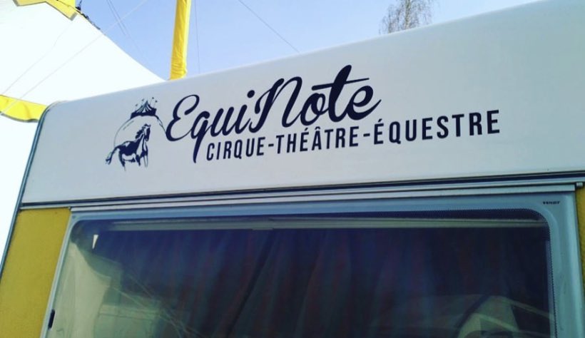 EquiNote, Lettrage de camion