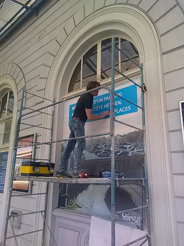La gare de Sélestat, Pose sur échafaudage