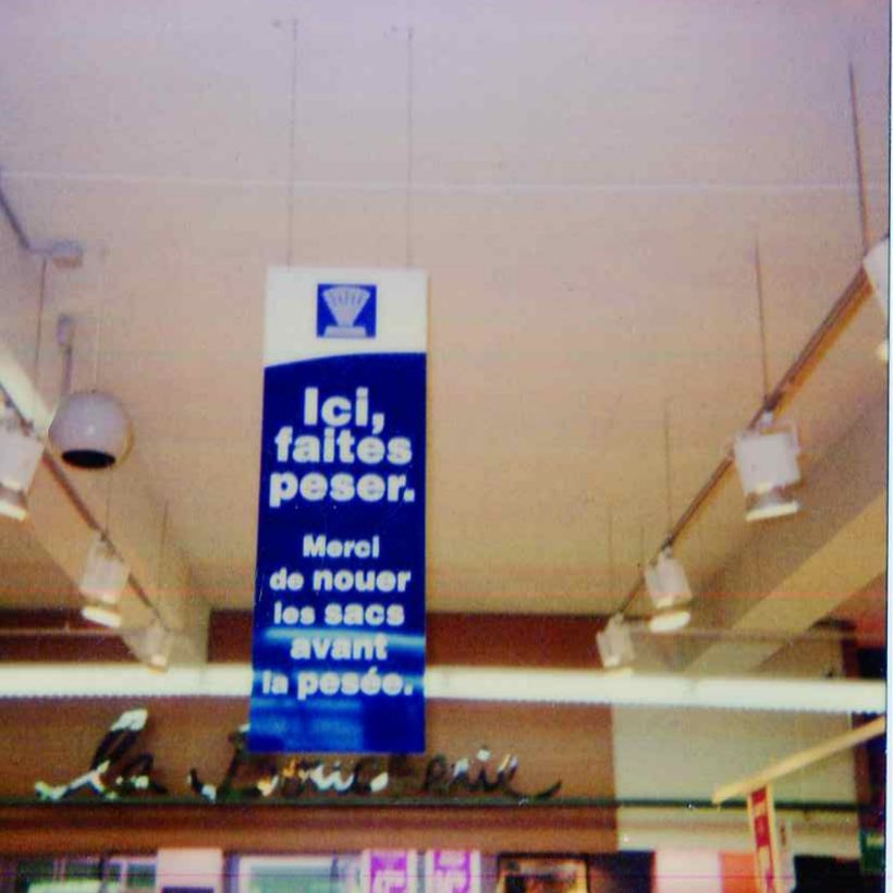 Ici, faites peser., Panneau suspendu de libre-service