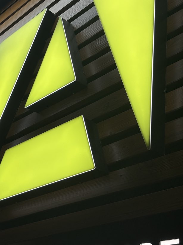 Le A, en détail, Diffusant et chants noirs