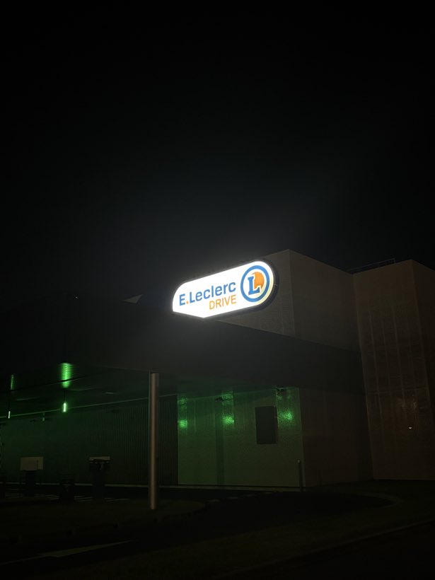 E.Leclerc Drive, Caisson lumineux double face sur mât