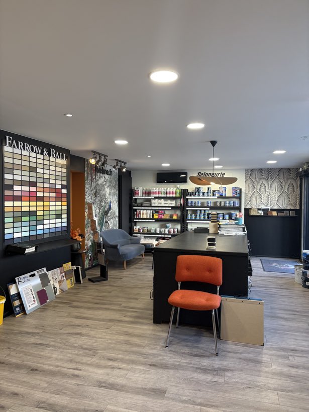 Le mur des couleurs, Espace conseil