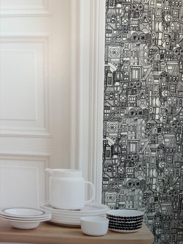 Papier peint graphique, Pose de papier peint, boiseries peintes