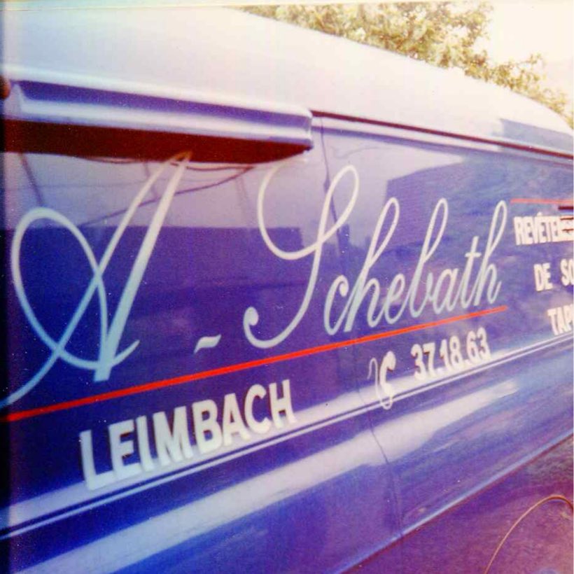 A. Schebath, Lettrage au pinceau sur fourgon, Leimbach