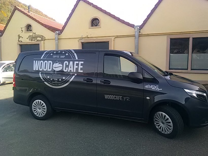Wood Café, Covering de fourgon